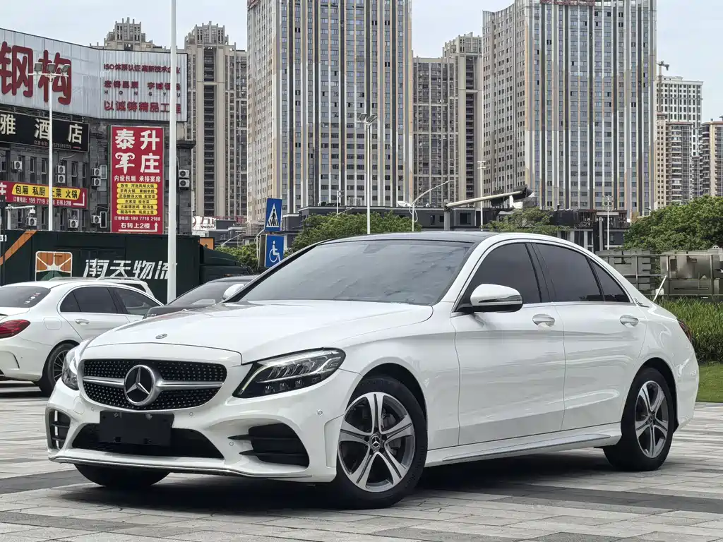 Mercedes-Benz C-Class 2021