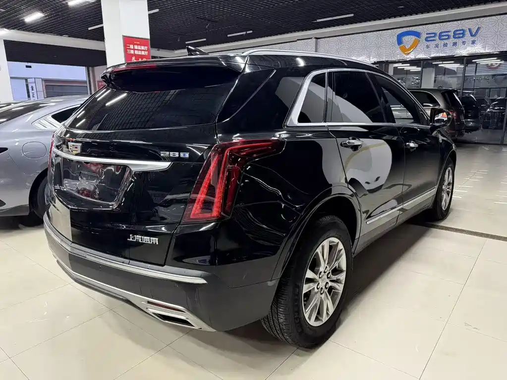 Cadillac XT5 2022 — фото 7