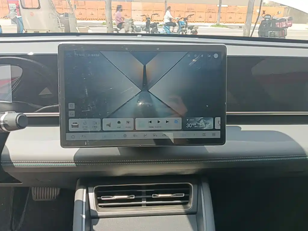 BYD Qin L 2025 — фото 13