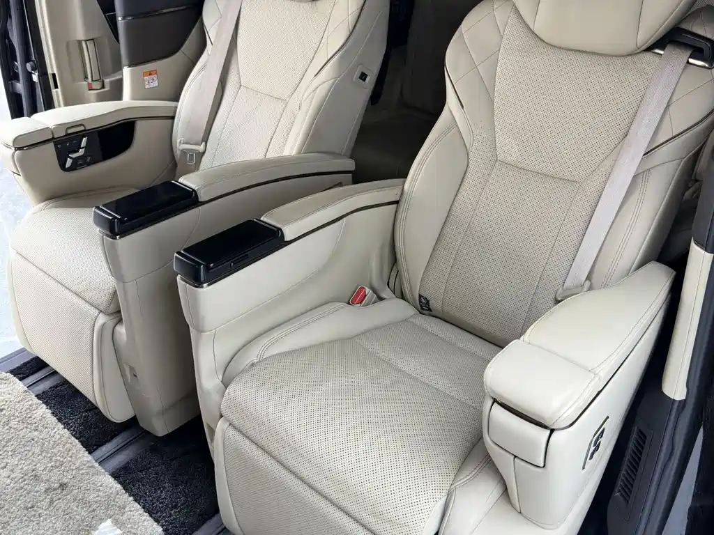 Toyota Alphard 2024 — фото 23