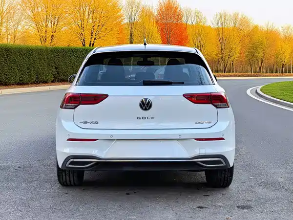 Volkswagen Golf 2023