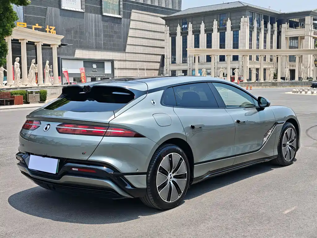 Denza Z9GT 2025