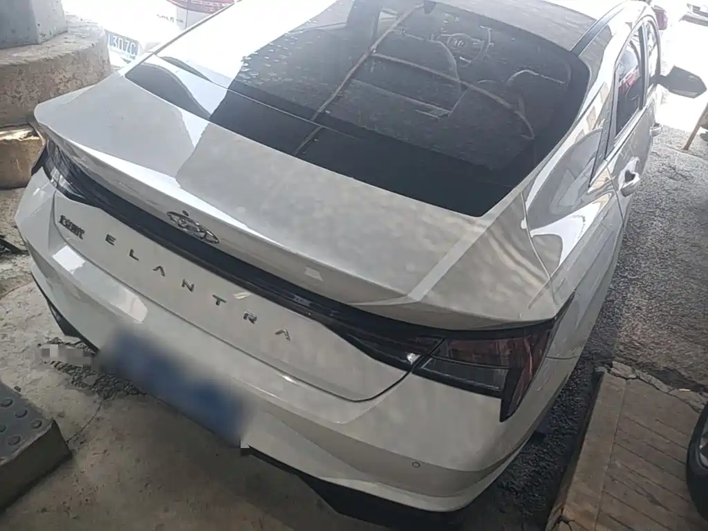 Hyundai Elantra 2021