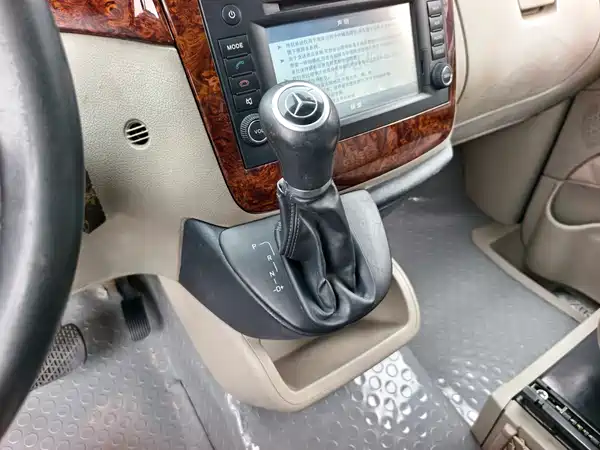 Mercedes-Benz Viano 2013