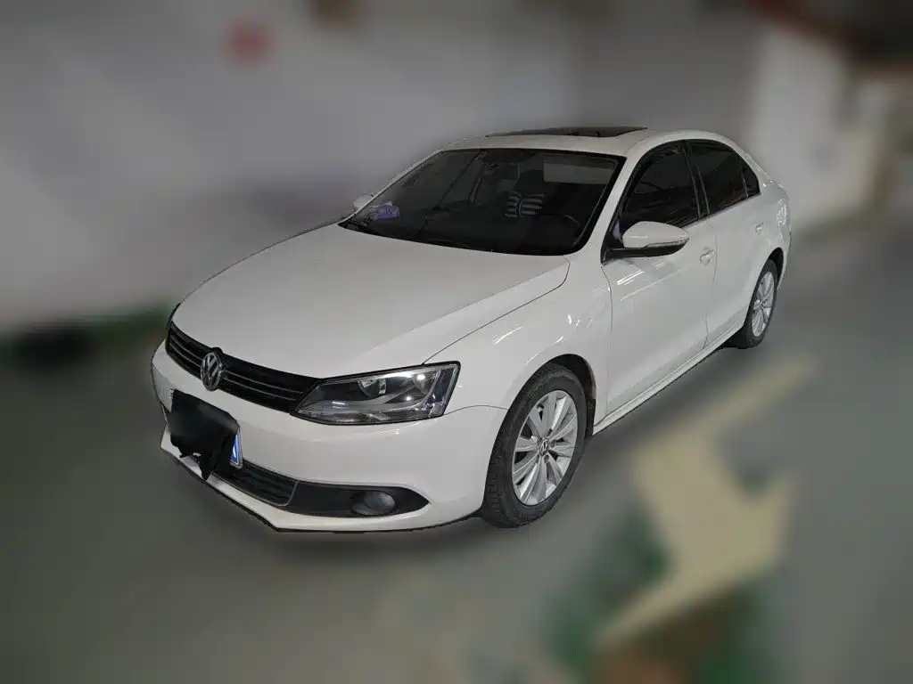 Volkswagen Sagitar 2014