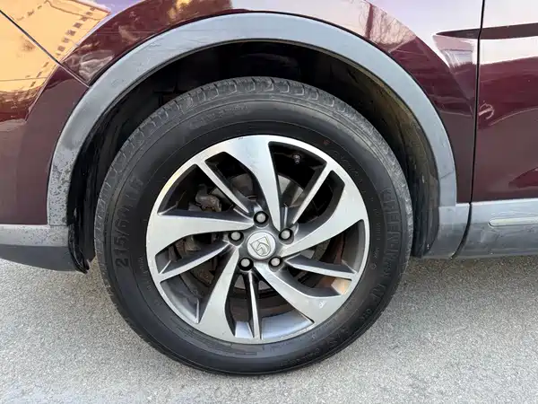 Baojun 560 2015