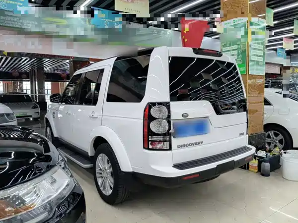 Land Rover Discovery 2015