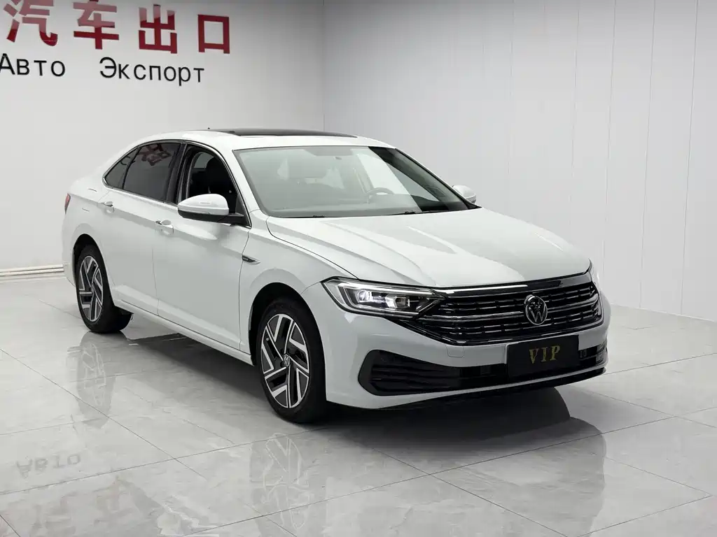 Volkswagen Sagitar 2022