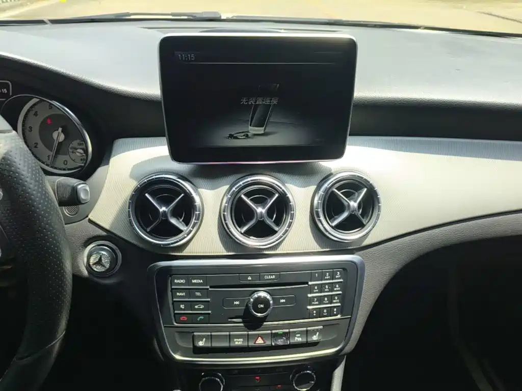 Mercedes-Benz CLA 2016 — фото 13