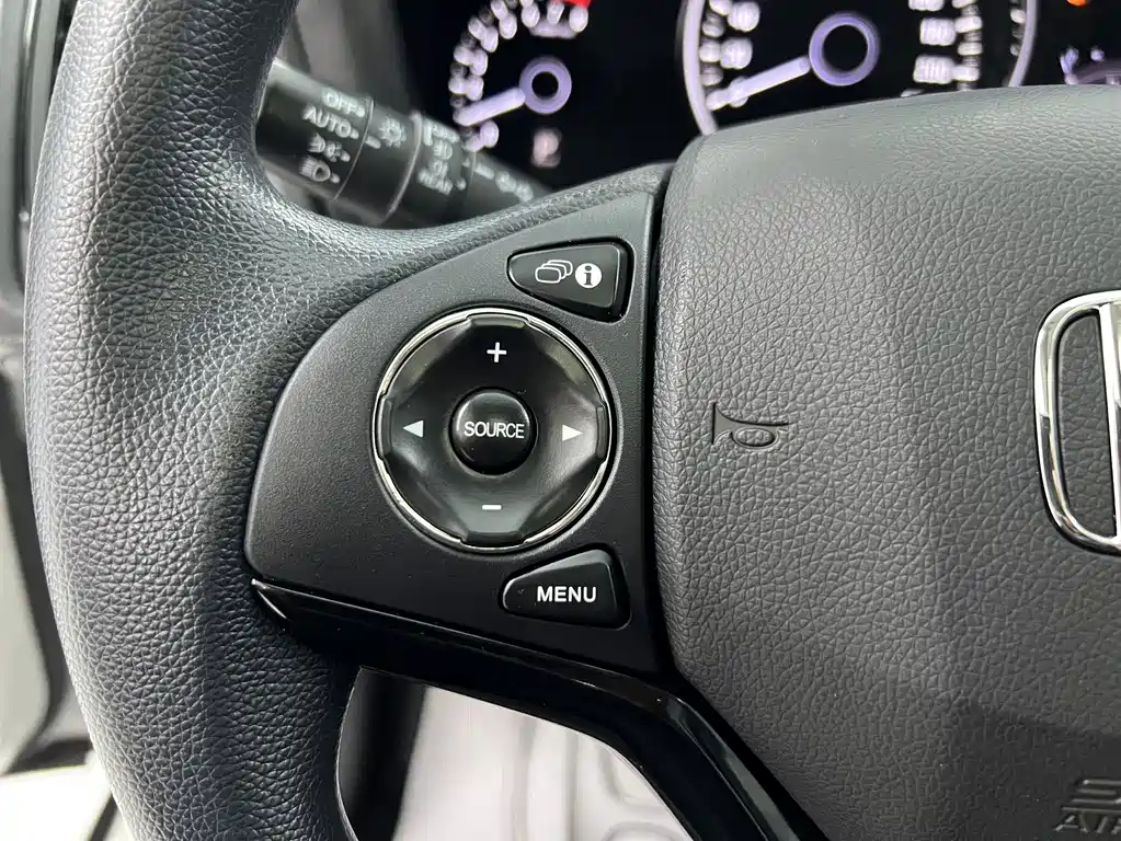 Honda Vezel 2022 — фото 14