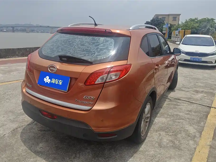 GAC Motor Trumpchi GS5 2014 — фото 3