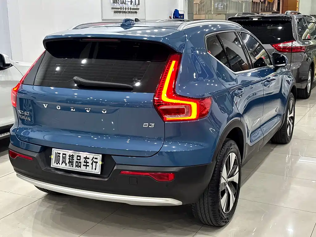 Volvo XC40 2022 — фото 29