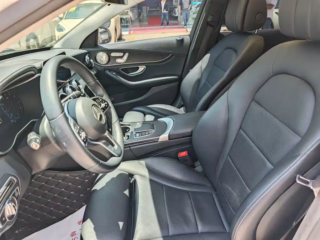 Mercedes-Benz C-Class 2019