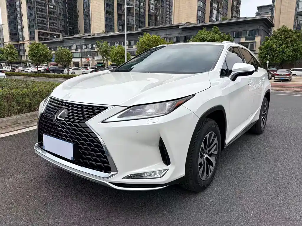 Lexus RX 2021 — фото 1