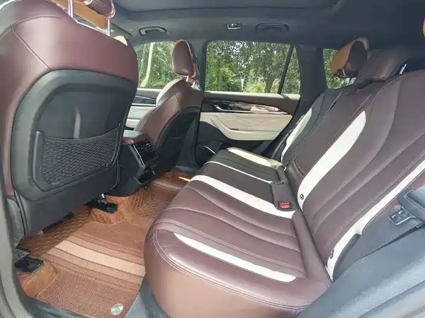 Geely Xingyue L 2021