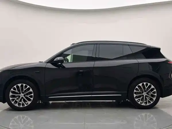 NIO ES6 2025