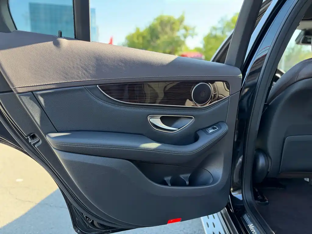 Mercedes-Benz GLC 2019 — фото 10