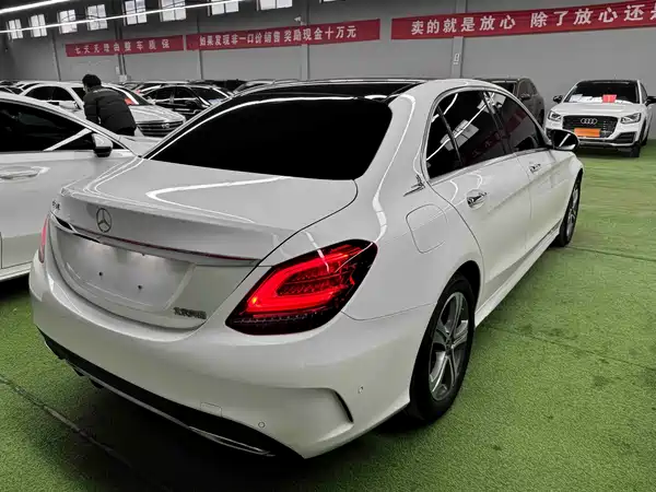 Mercedes-Benz C-Class 2019