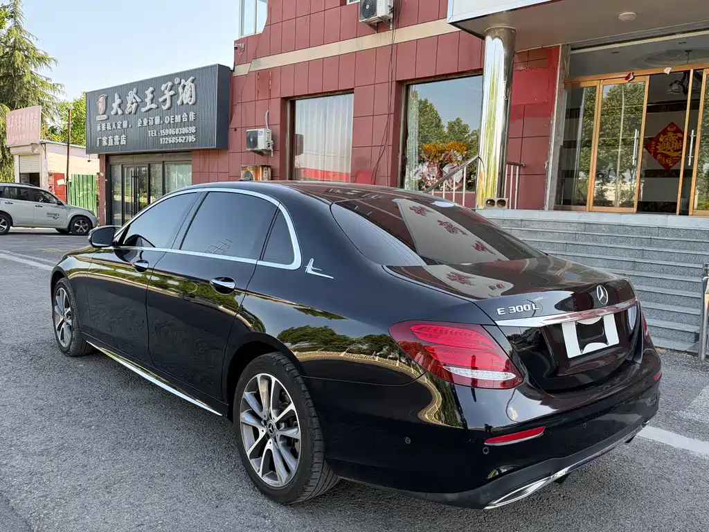 Mercedes-Benz E-Class 2016