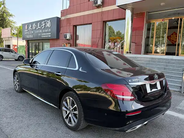 Mercedes-Benz E-Class 2016