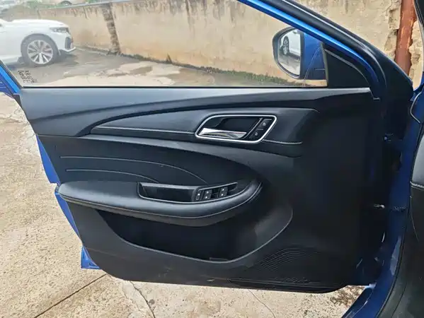 Roewe i5 2021