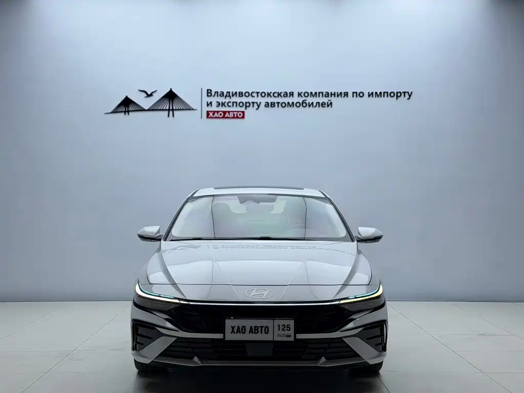 Hyundai Elantra 2023