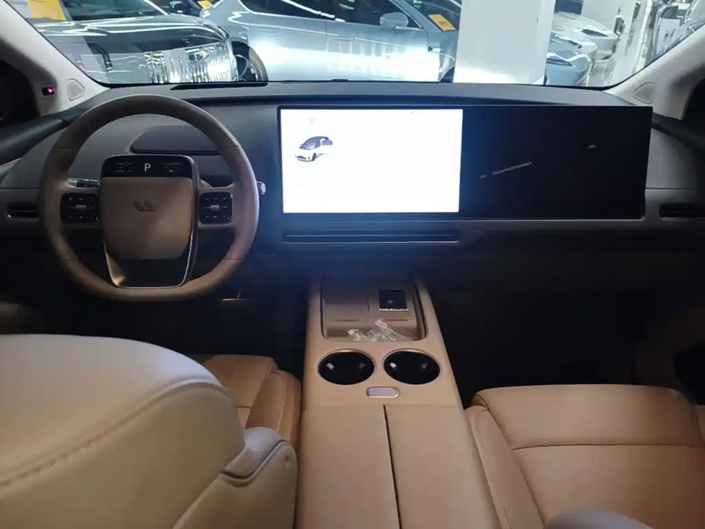 Li Auto i8 2025 — фото 10