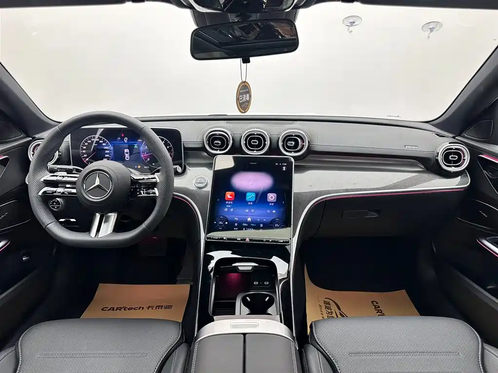 Mercedes-Benz C-Class 2025 — фото 10