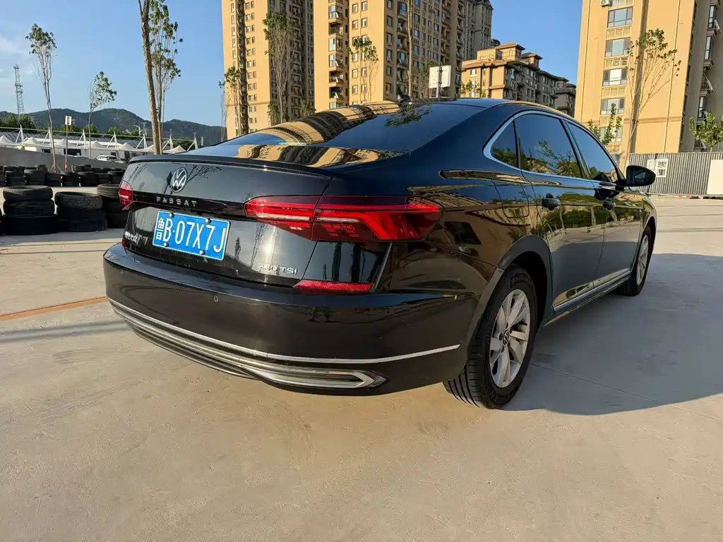 Volkswagen Passat 2021