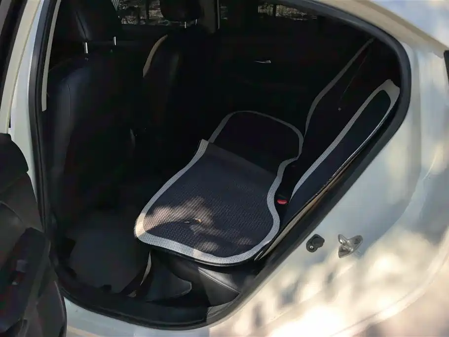 Nissan Sylphy 2019 — фото 11