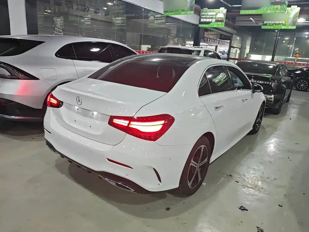 Mercedes-Benz A-Class 2023 — фото 7