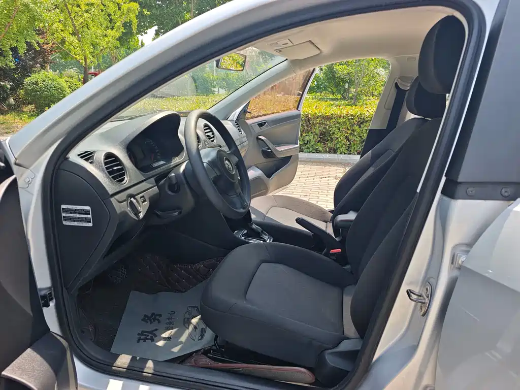 Volkswagen Jetta 2014