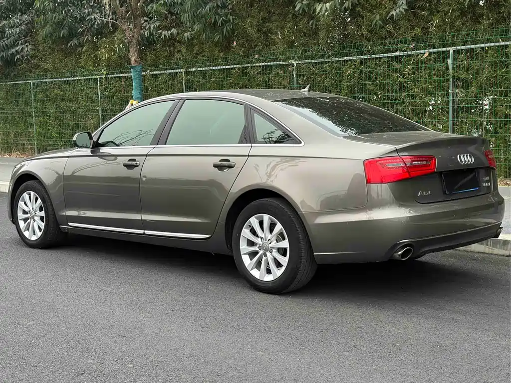 Audi A6L 2014 — фото 31