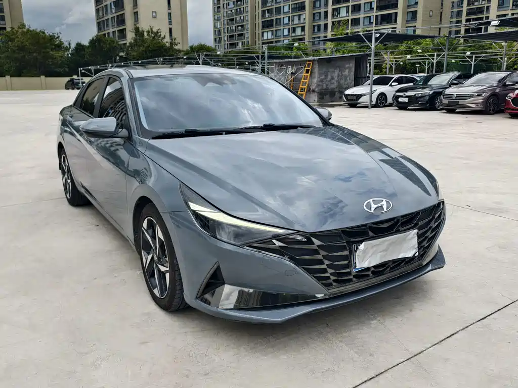 Hyundai Elantra 2020 — фото 3