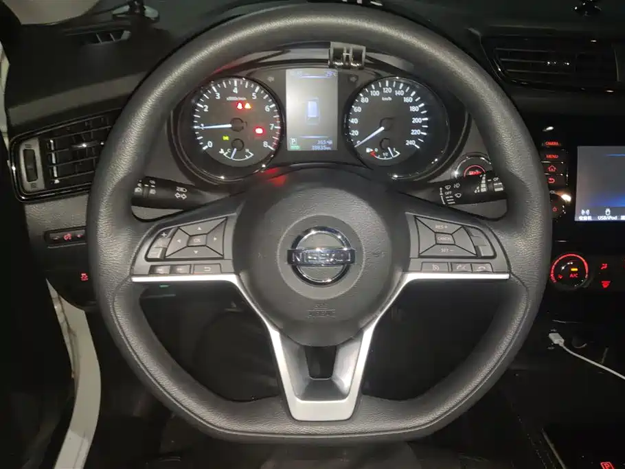 Nissan X-Trail 2017 — фото 15