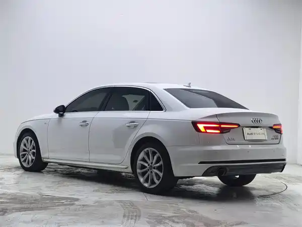 Audi A4L 2018