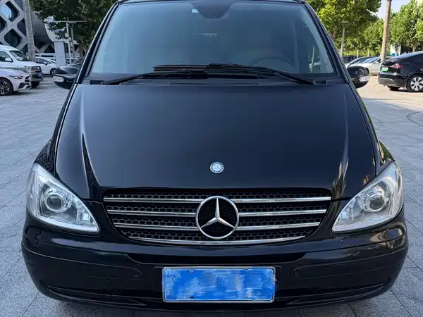 Mercedes-Benz Viano 2011