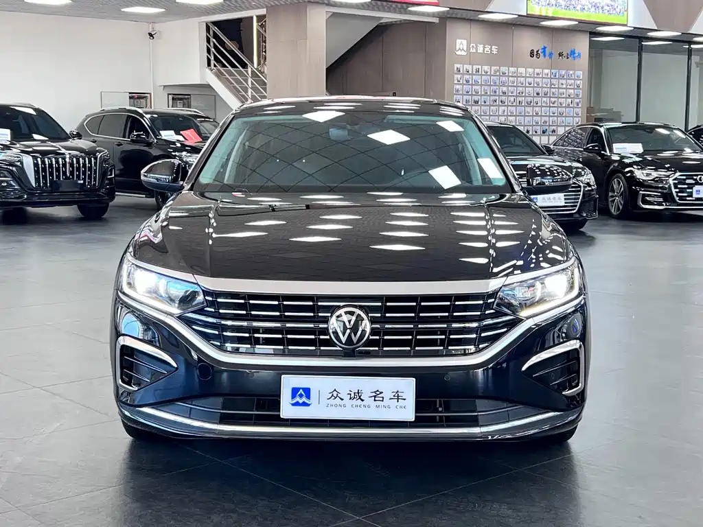 Volkswagen Passat 2022