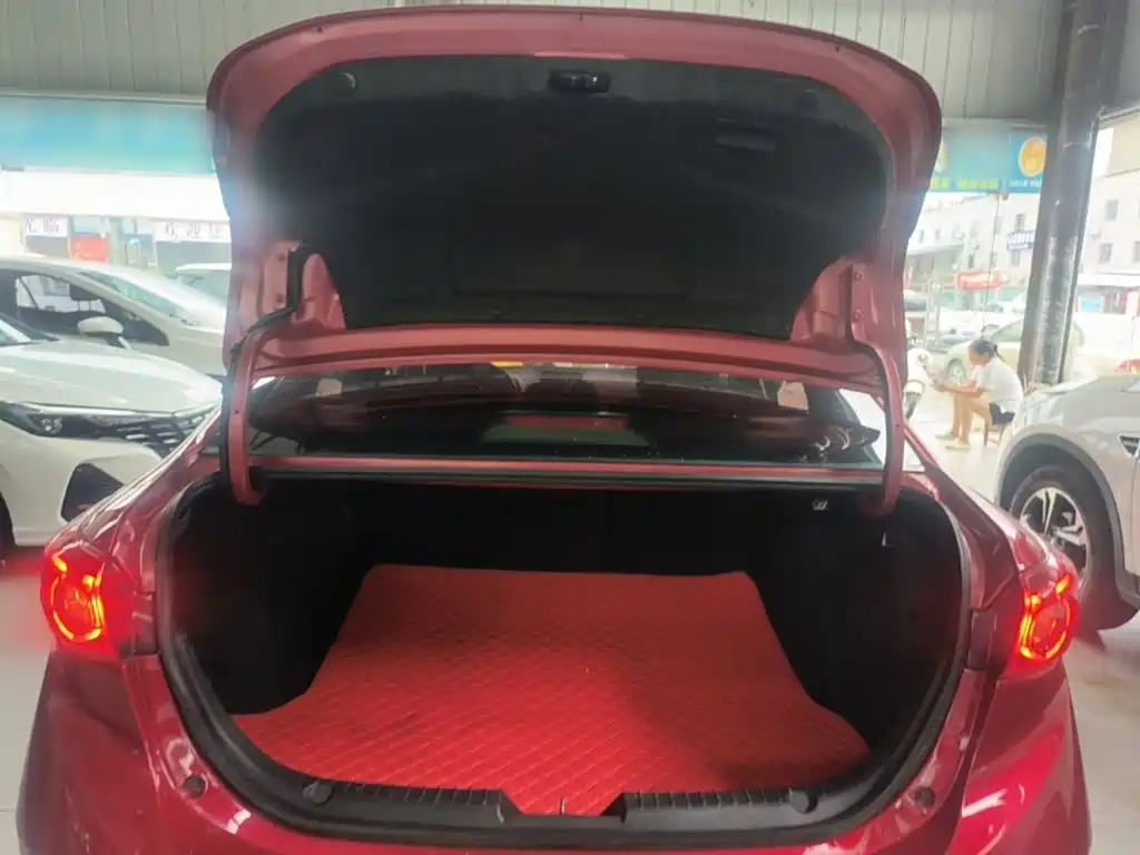 Mazda 3 Angkesela 2018 — фото 19