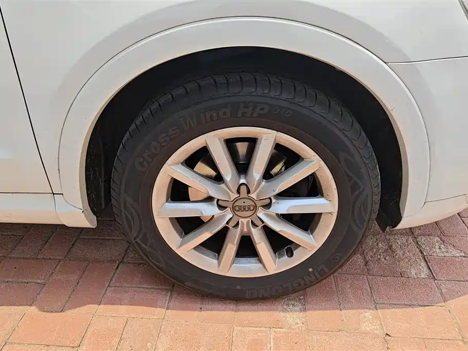 Audi Q3 2013