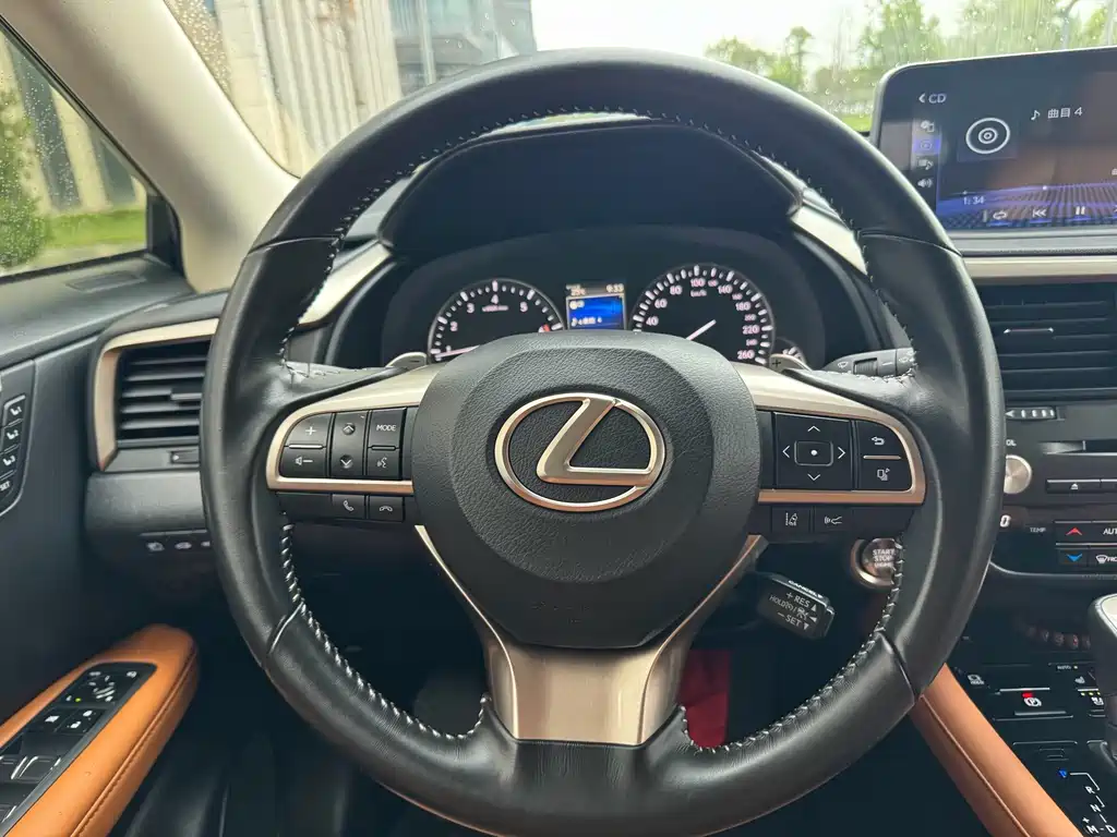 Lexus RX 2022 — фото 17