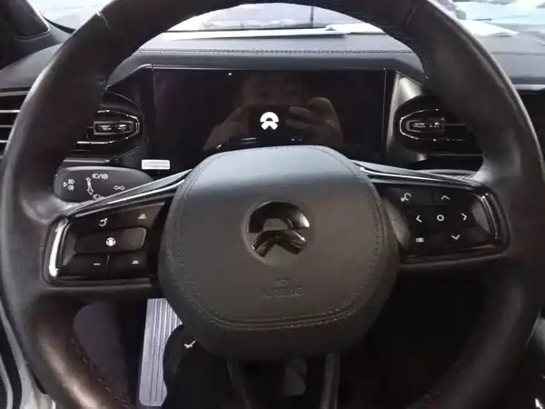 NIO ES6 2021