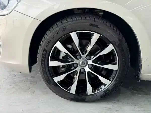 Volvo S60 2018