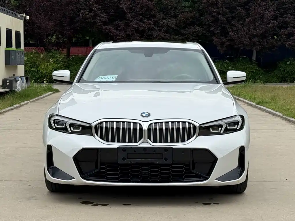 BMW 3 Series 2024