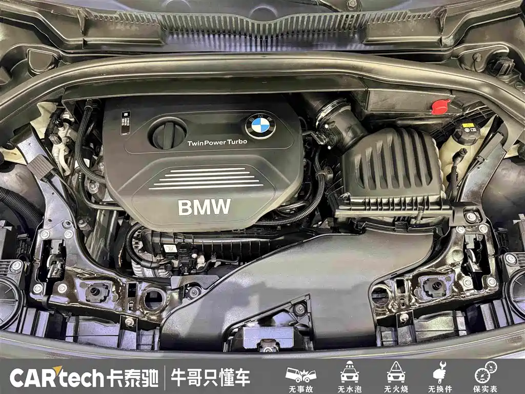 BMW 2 Series Wagon 2018 — фото 26