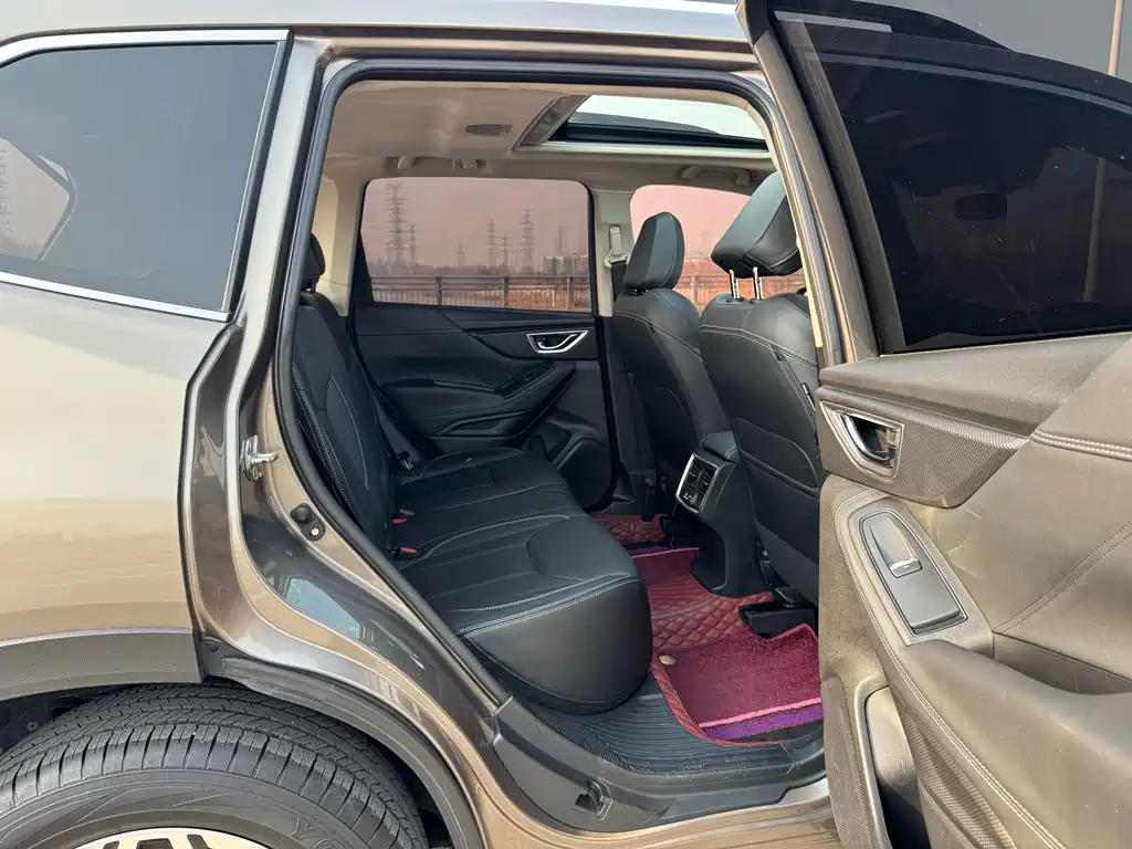 Subaru Forester 2019 — фото 24