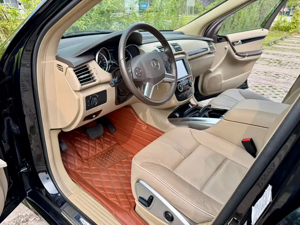 Mercedes-Benz R-Class 2015 — фото 4