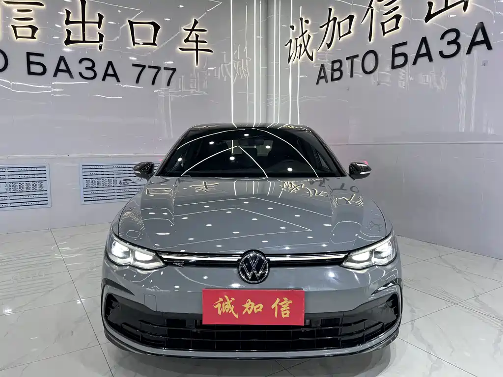 Volkswagen Golf 2022