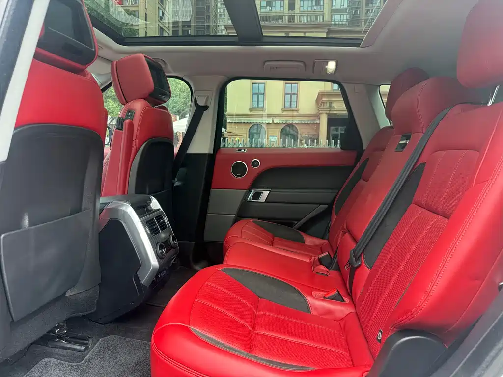 Land Rover Range Rover Sport 2021 — фото 17