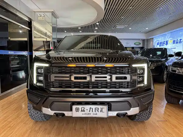 Ford F-150 Raptor 2023
